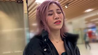 Japonesa con tanga masturbada